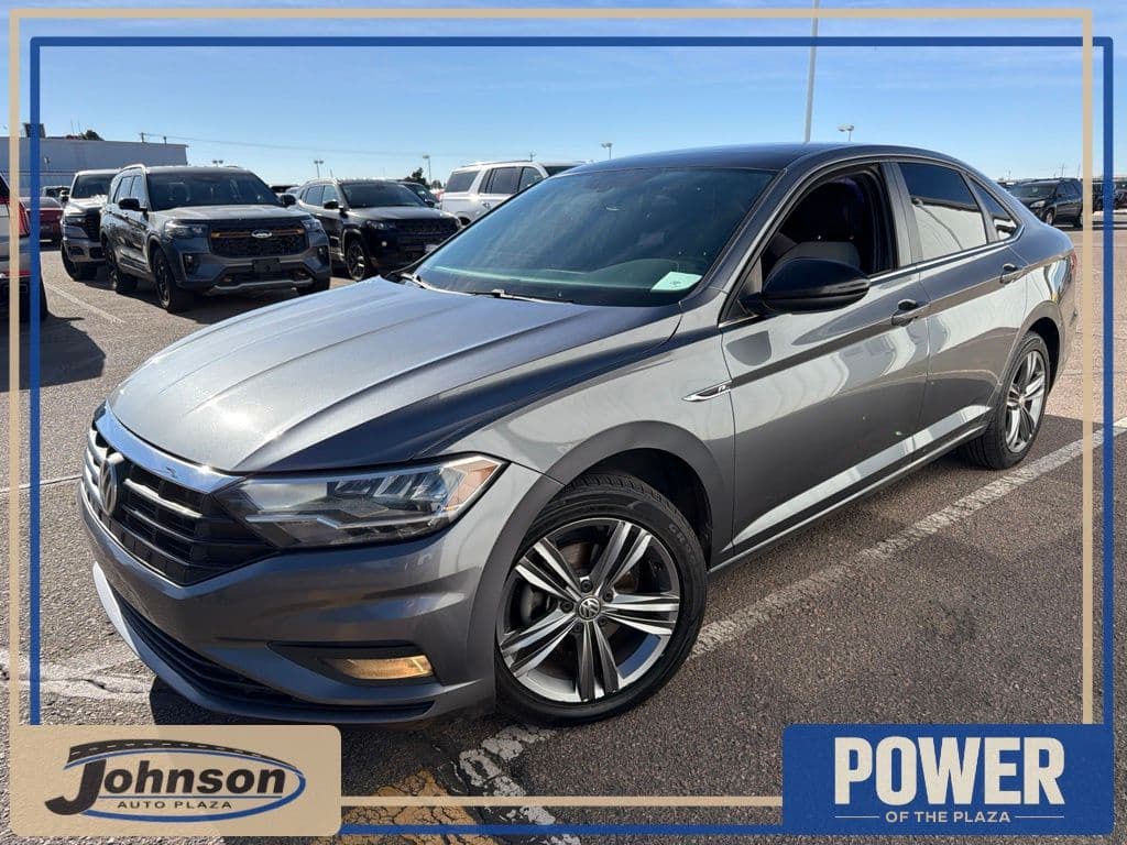 2019 Volkswagen Jetta Base — photo 1 of 3