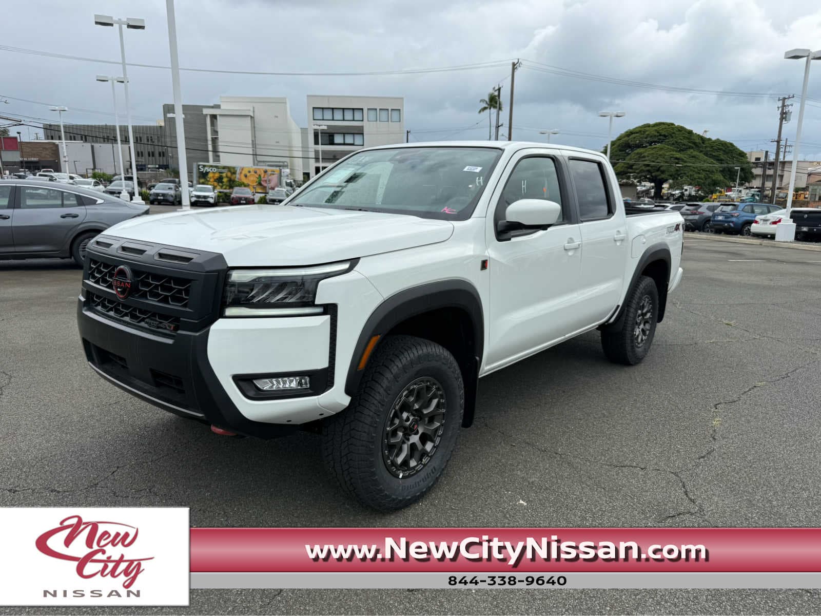 2026 Nissan Frontier PRO-4X w/R Package — photo 1 of 12