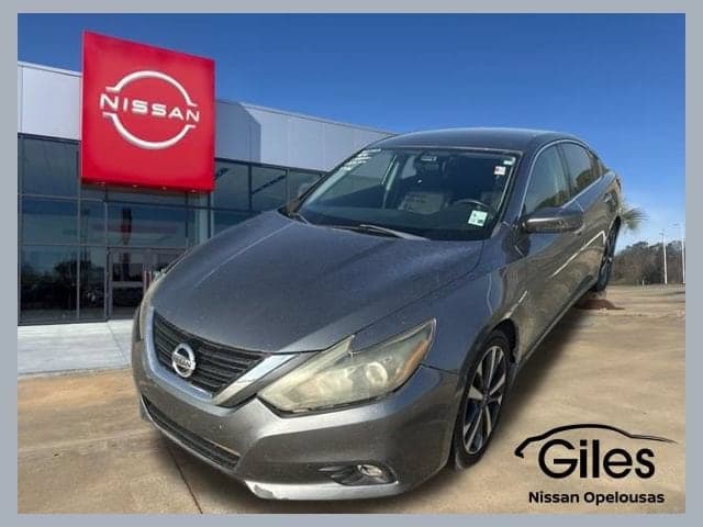 2017 Nissan Altima 2.5 SR — photo 1 of 5