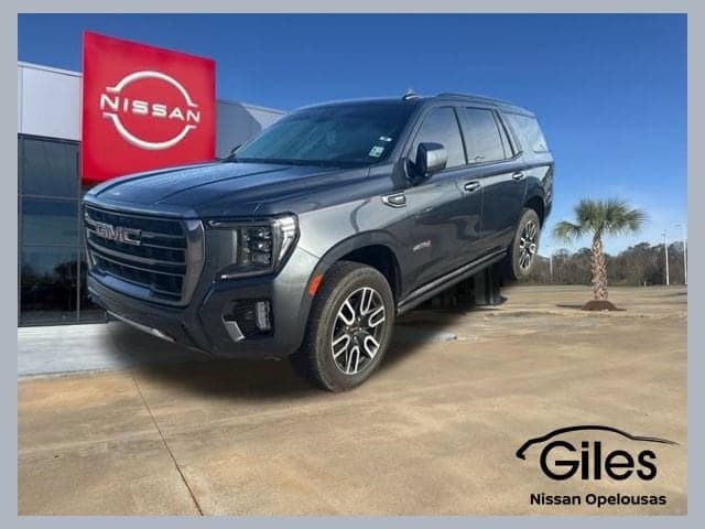 2021 GMC Yukon AT4 — photo 1 of 5