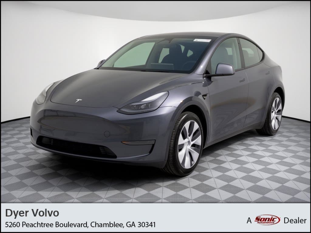 2023 Tesla Model Y Long Range — photo 1 of 31