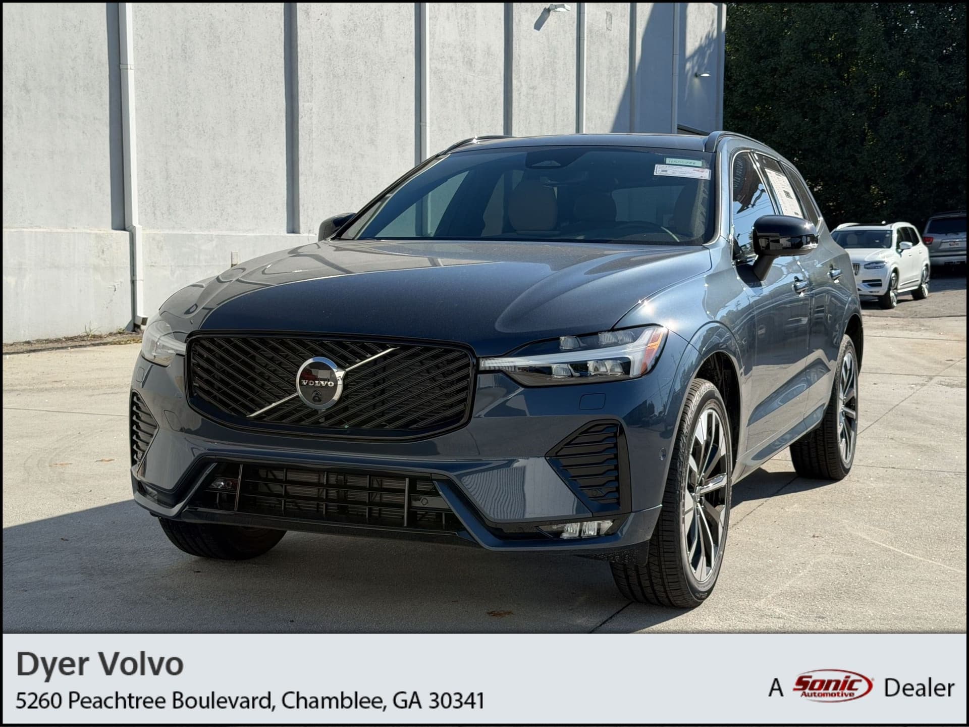 2026 Volvo XC60 Plus — photo 1 of 31