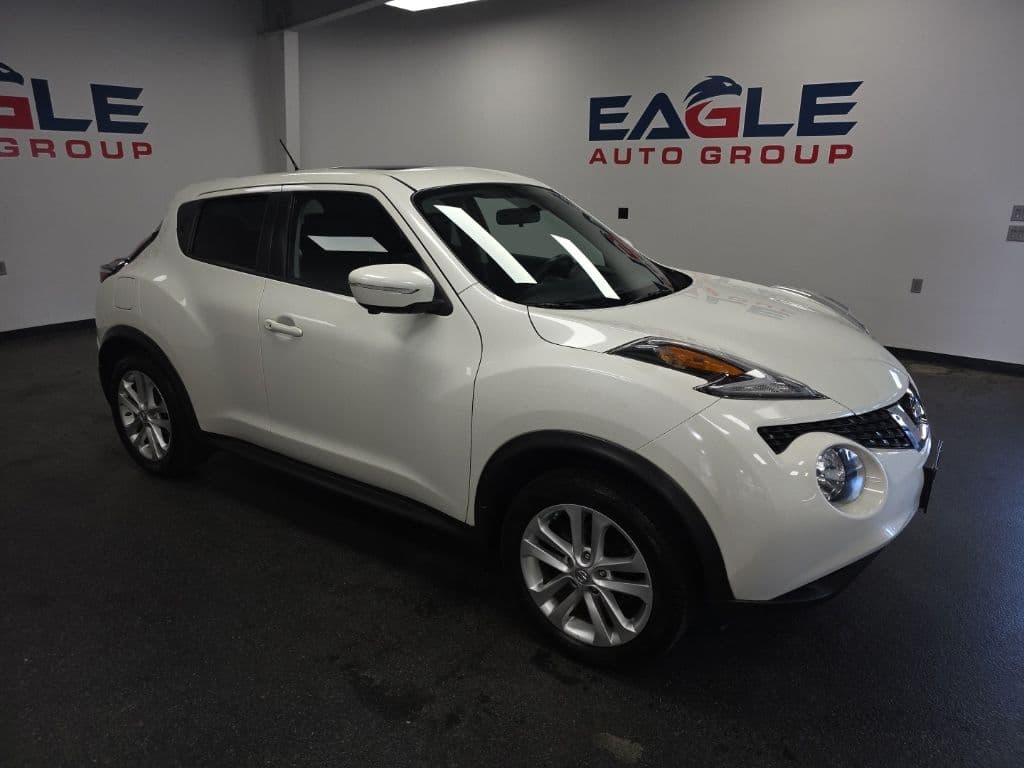 2016 Nissan Juke SL — photo 1 of 34