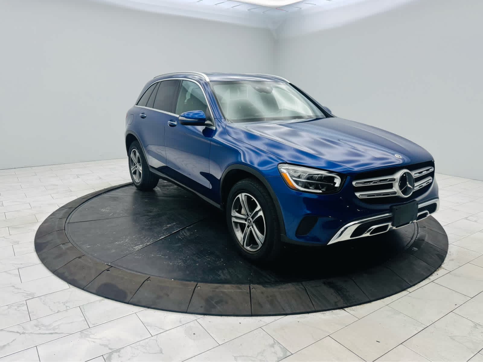 2020 Mercedes-Benz GLC GLC 300 — photo 1 of 36