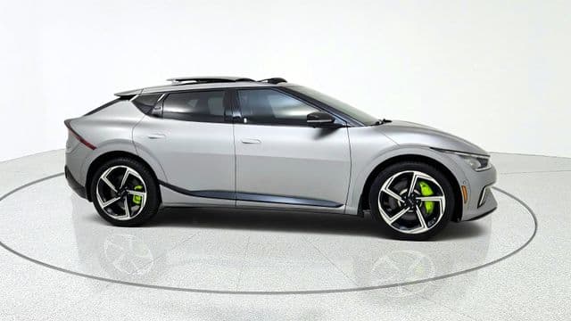 2024 Kia EV6 Base — photo 1 of 86