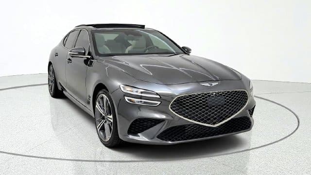 2025 Genesis G70 Base — photo 1 of 149