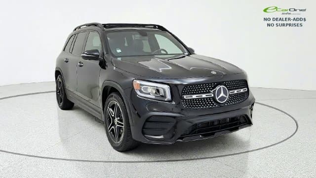 2023 Mercedes-Benz GLB Base — photo 1 of 88