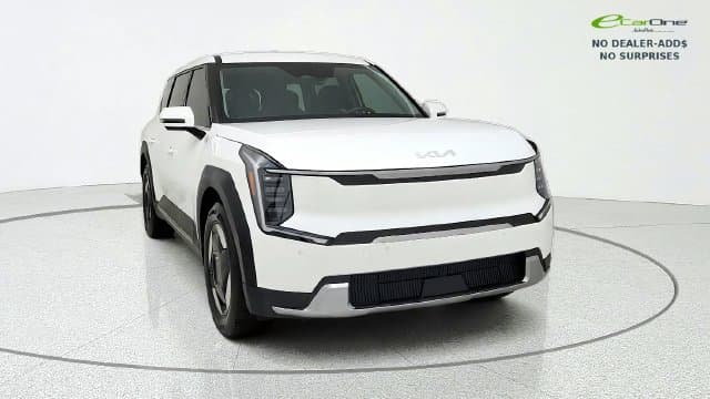 2024 Kia EV9 Base — photo 1 of 89