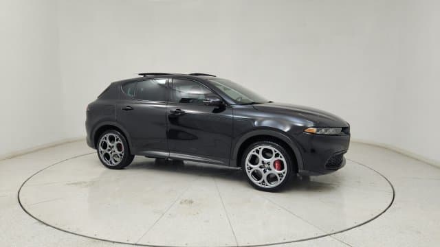 2024 Alfa Romeo Tonale Base — photo 1 of 100