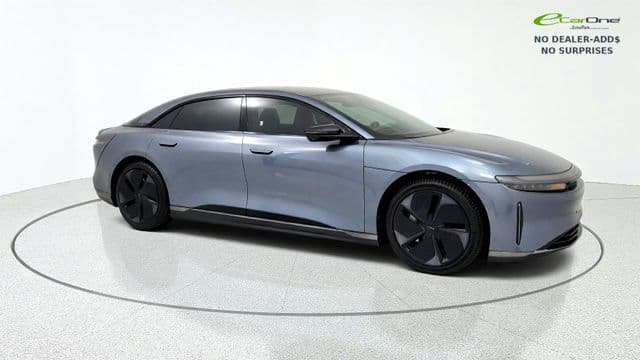 2025 Lucid Air Pure — photo 1 of 86
