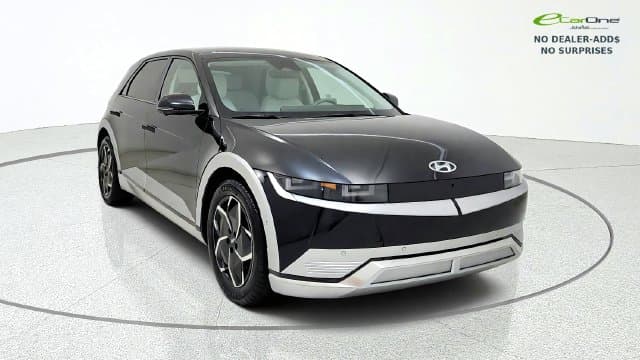 2024 Hyundai IONIQ 5 Base — photo 1 of 79