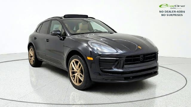 2023 Porsche Macan Base — photo 1 of 76