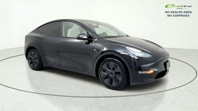 2025 Tesla Model Y LONG RANGE | WHITE & BLK PREM INTR | 5 SEAT INTR | 19" WHLS — photo 1 of 82