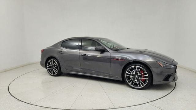 2023 Maserati Ghibli Base — photo 1 of 100