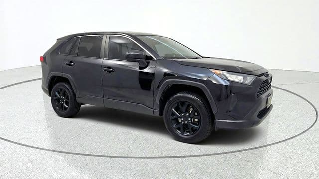 2022 Toyota RAV4 Base — photo 1 of 80