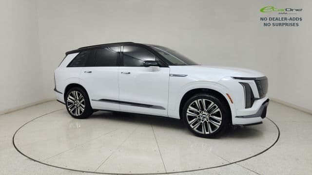 2026 Cadillac VISTIQ Base — photo 1 of 104