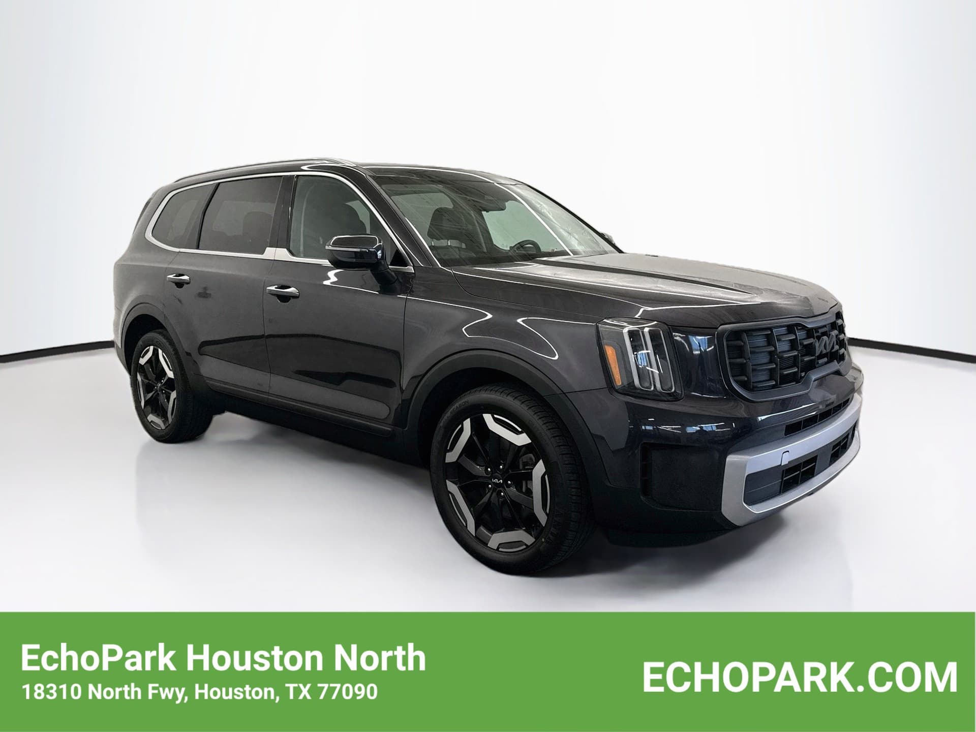 2025 Kia Telluride S — photo 1 of 33