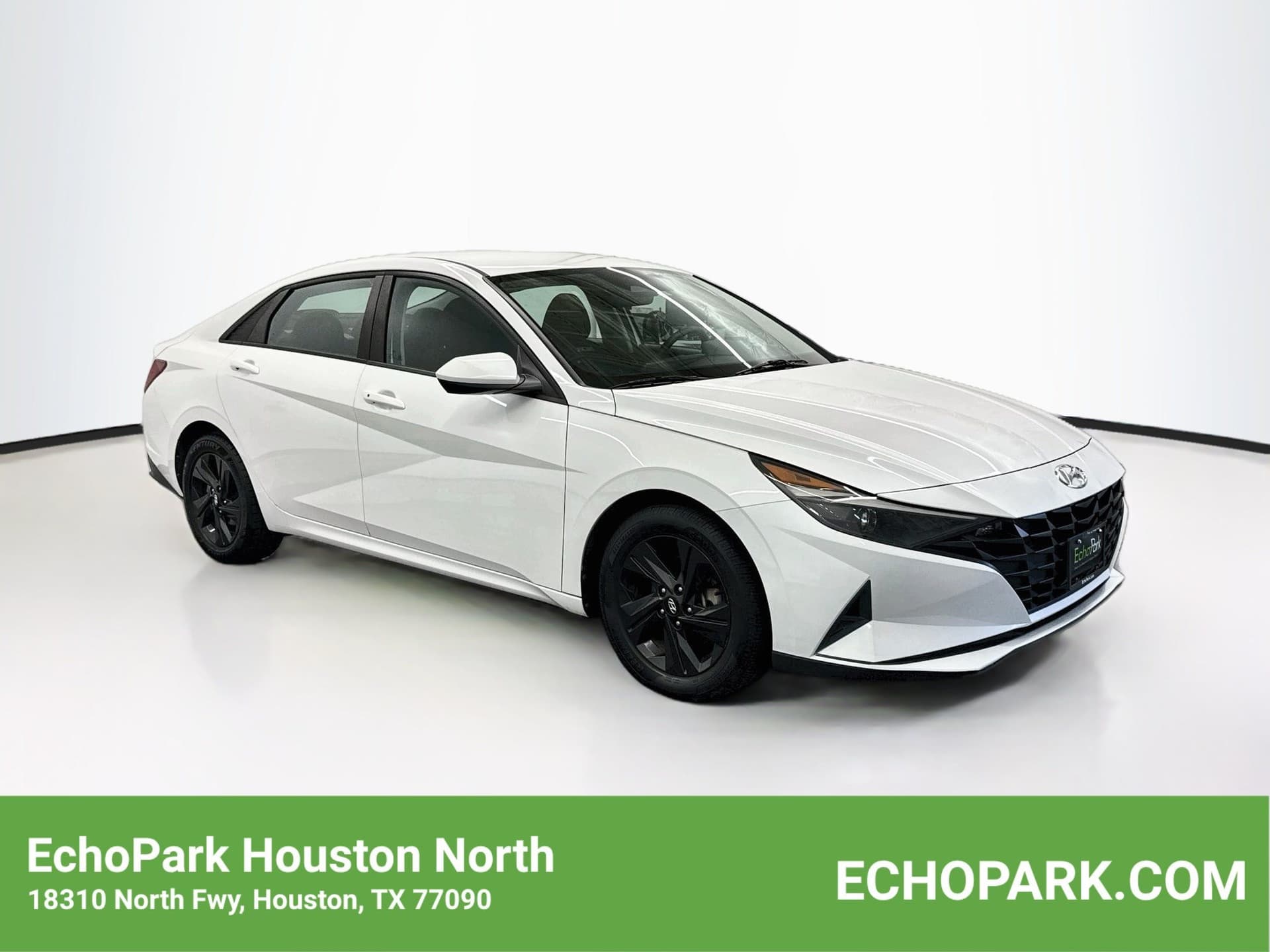 2021 Hyundai Elantra SEL — photo 1 of 29