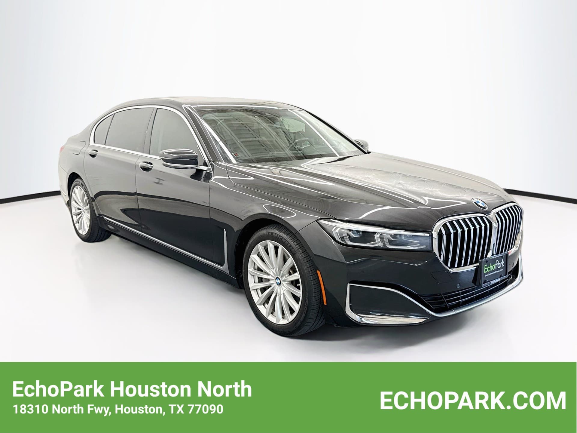 2020 BMW 745e xDrive iPerformance — photo 1 of 32