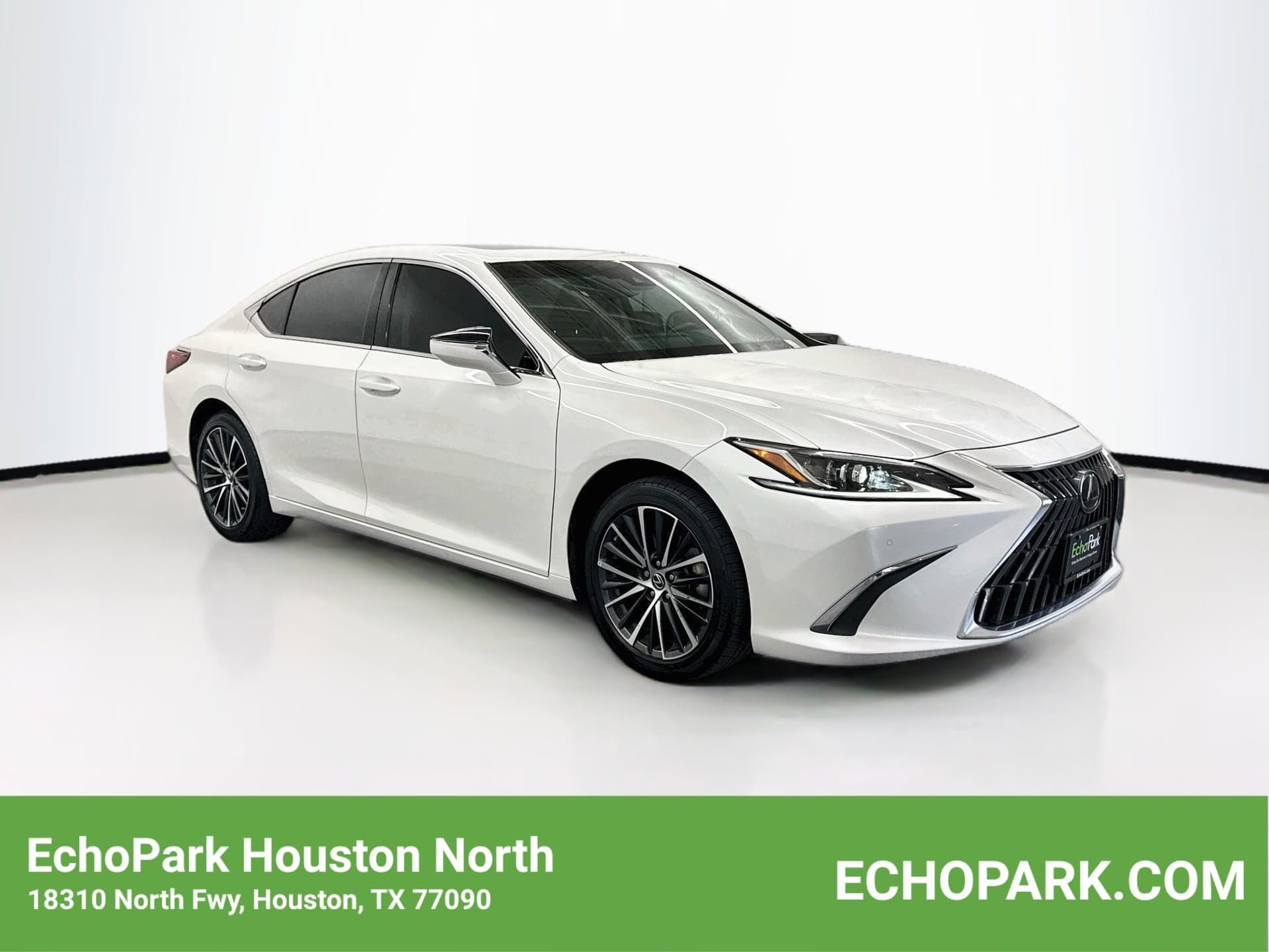 2024 Lexus ES 350 Base — photo 1 of 31