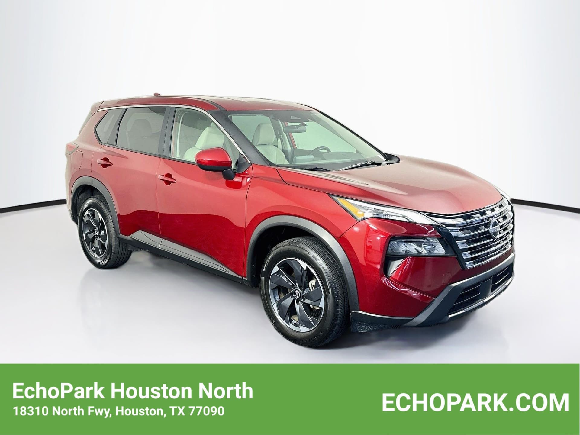 2025 Nissan Rogue SV — photo 1 of 30