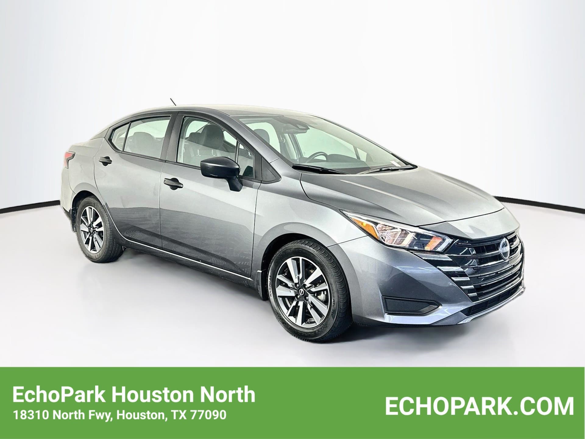 2024 Nissan Versa 1.6 S — photo 1 of 27