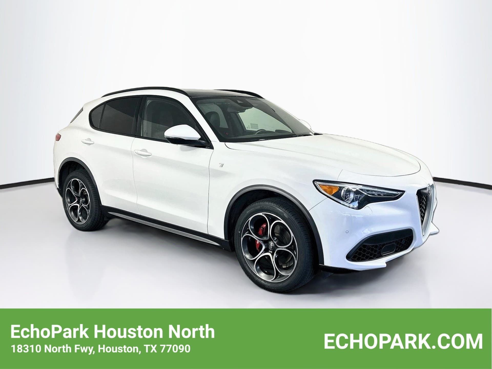 2023 Alfa Romeo Stelvio Ti — photo 1 of 32