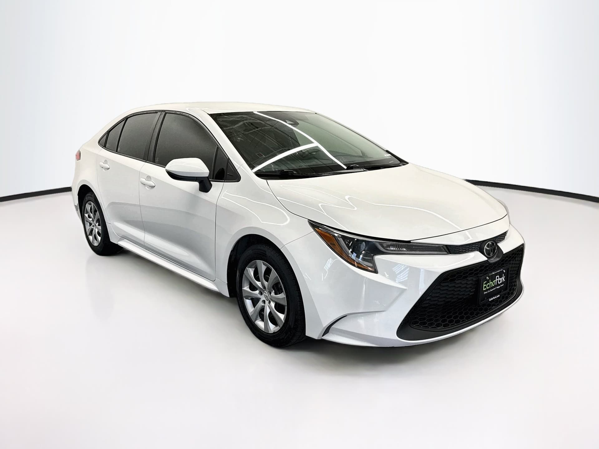 2022 Toyota Corolla LE — photo 1 of 26
