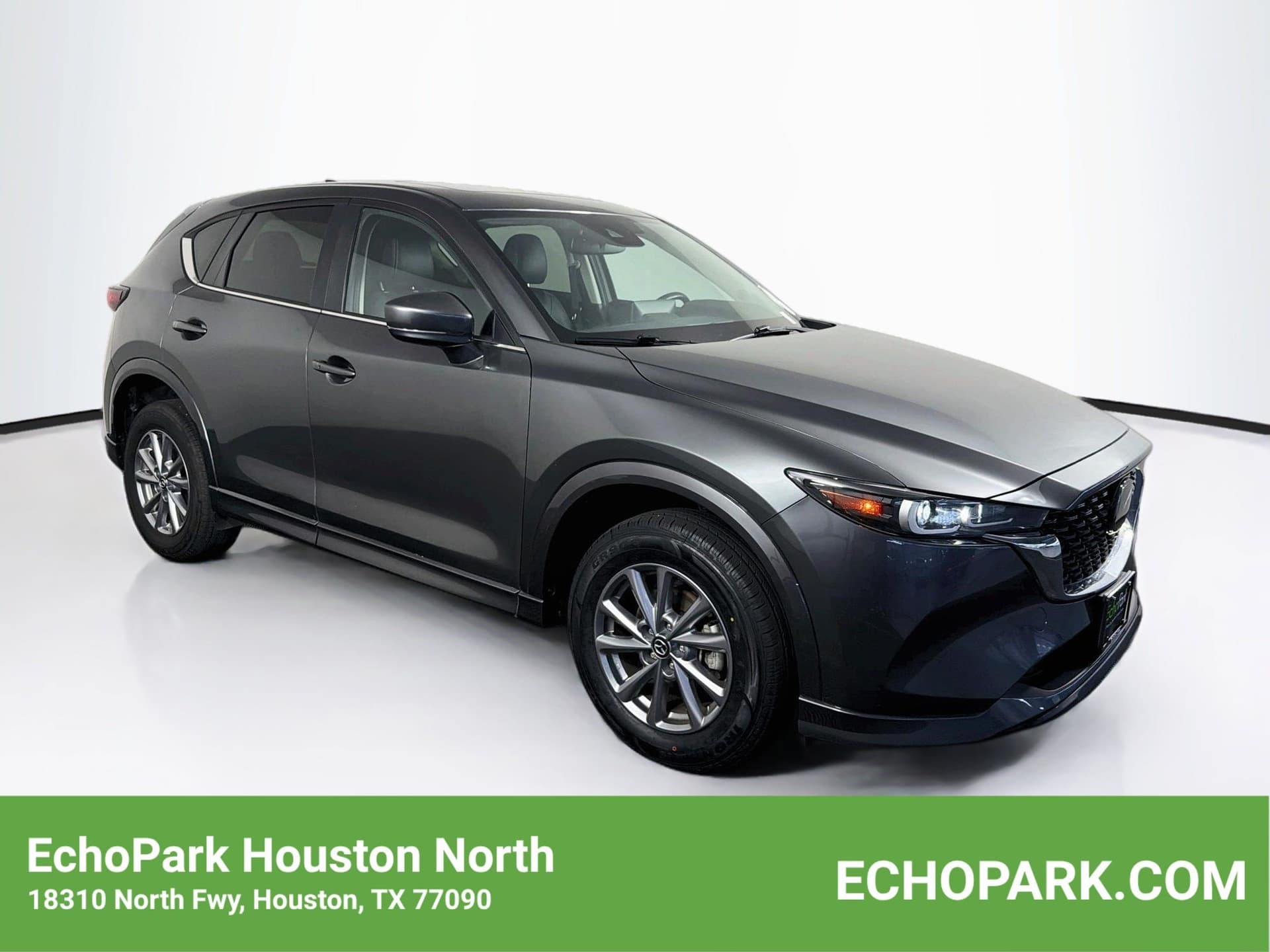 2025 Mazda CX-5 2.5 S Preferred Package — photo 1 of 32