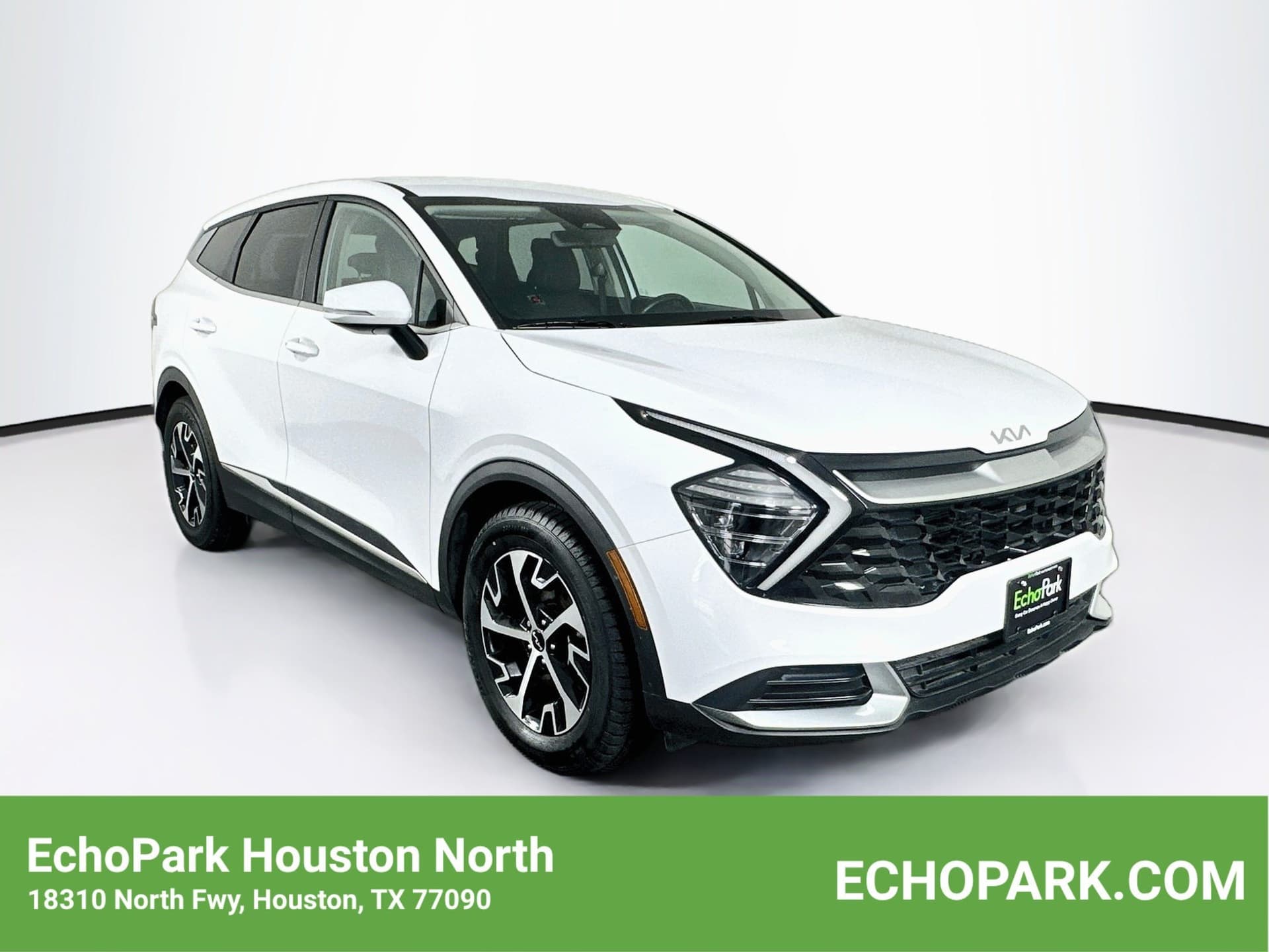 2025 Kia Sportage EX — photo 1 of 30
