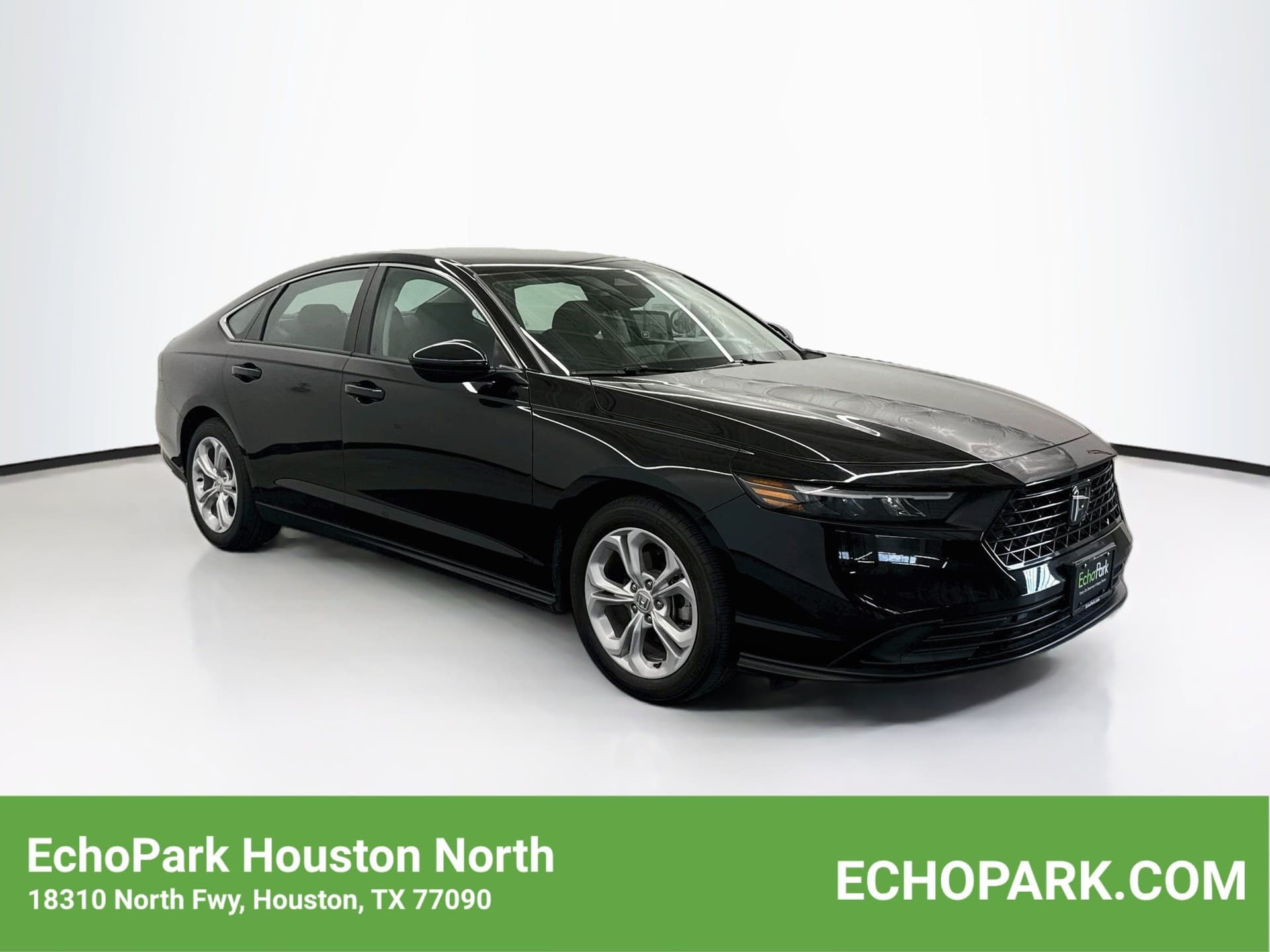 2025 Honda Accord Sedan LX — photo 1 of 28