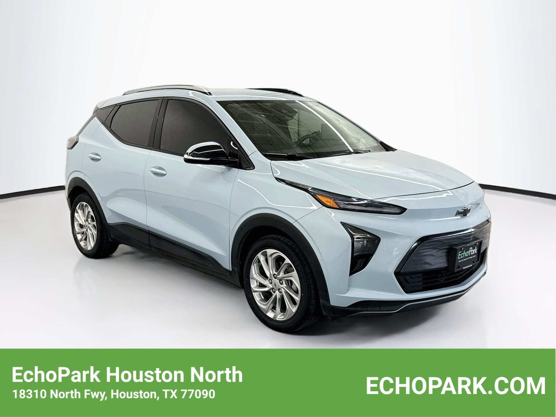 2023 Chevrolet Bolt EUV LT — photo 1 of 28