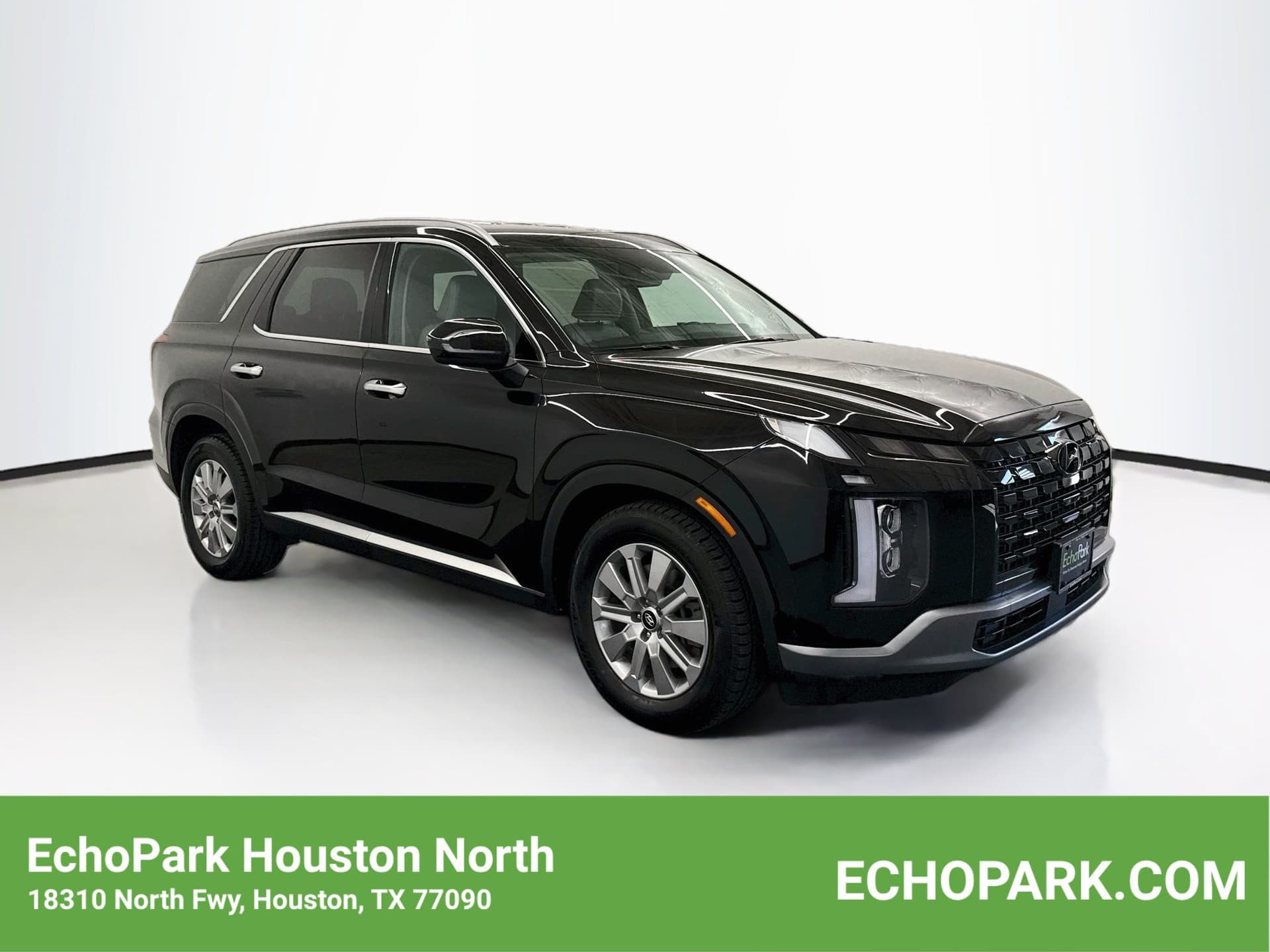 2024 Hyundai Palisade Base — photo 1 of 32