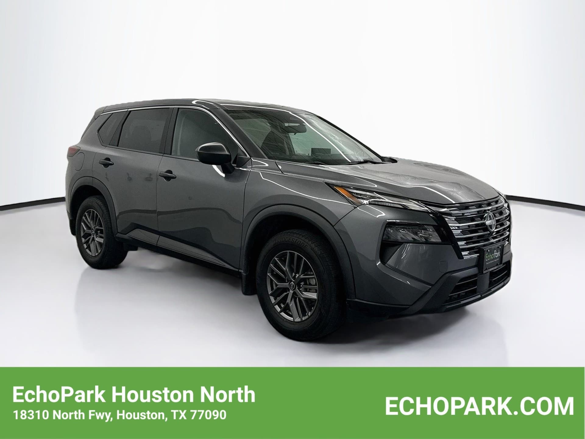 2024 Nissan Rogue S — photo 1 of 29