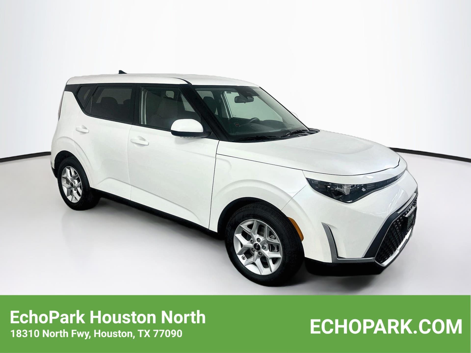 2025 Kia Soul LX — photo 1 of 27