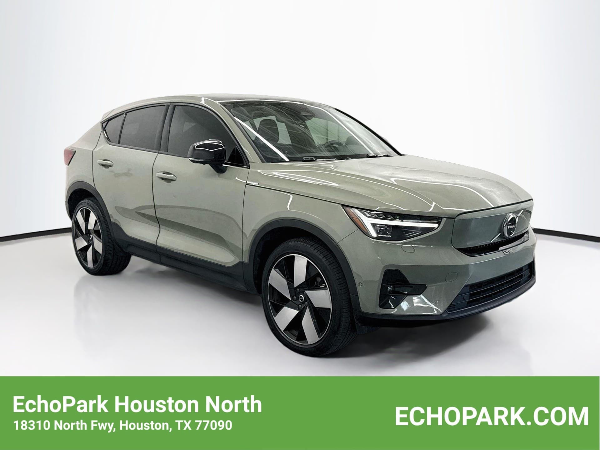 2023 Volvo C40 Recharge Pure Electric Ultimate — photo 1 of 29