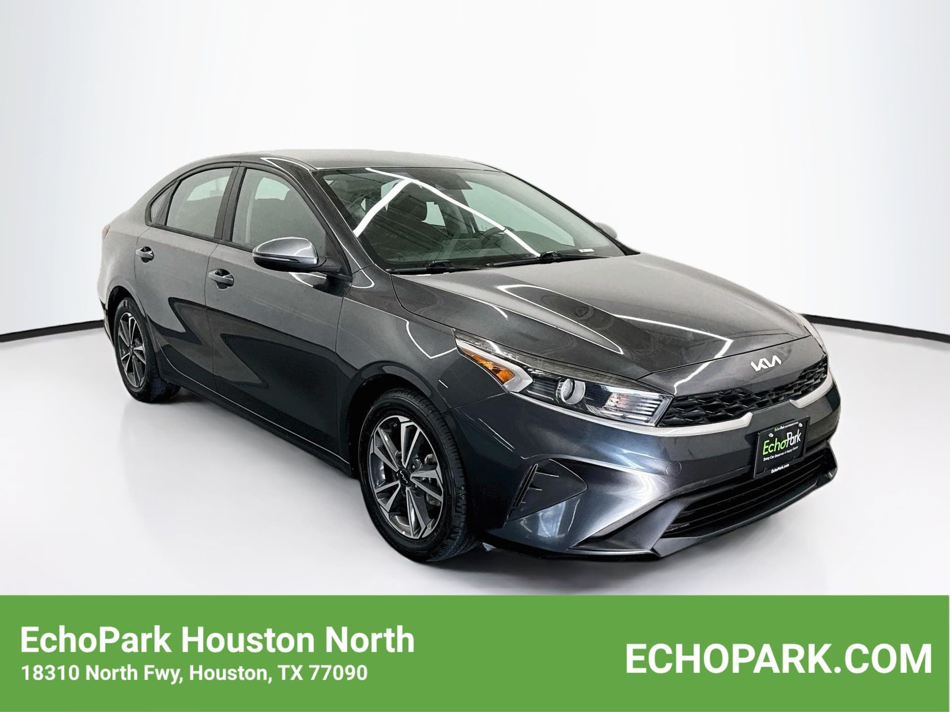 2024 Kia Forte LXS — photo 1 of 26