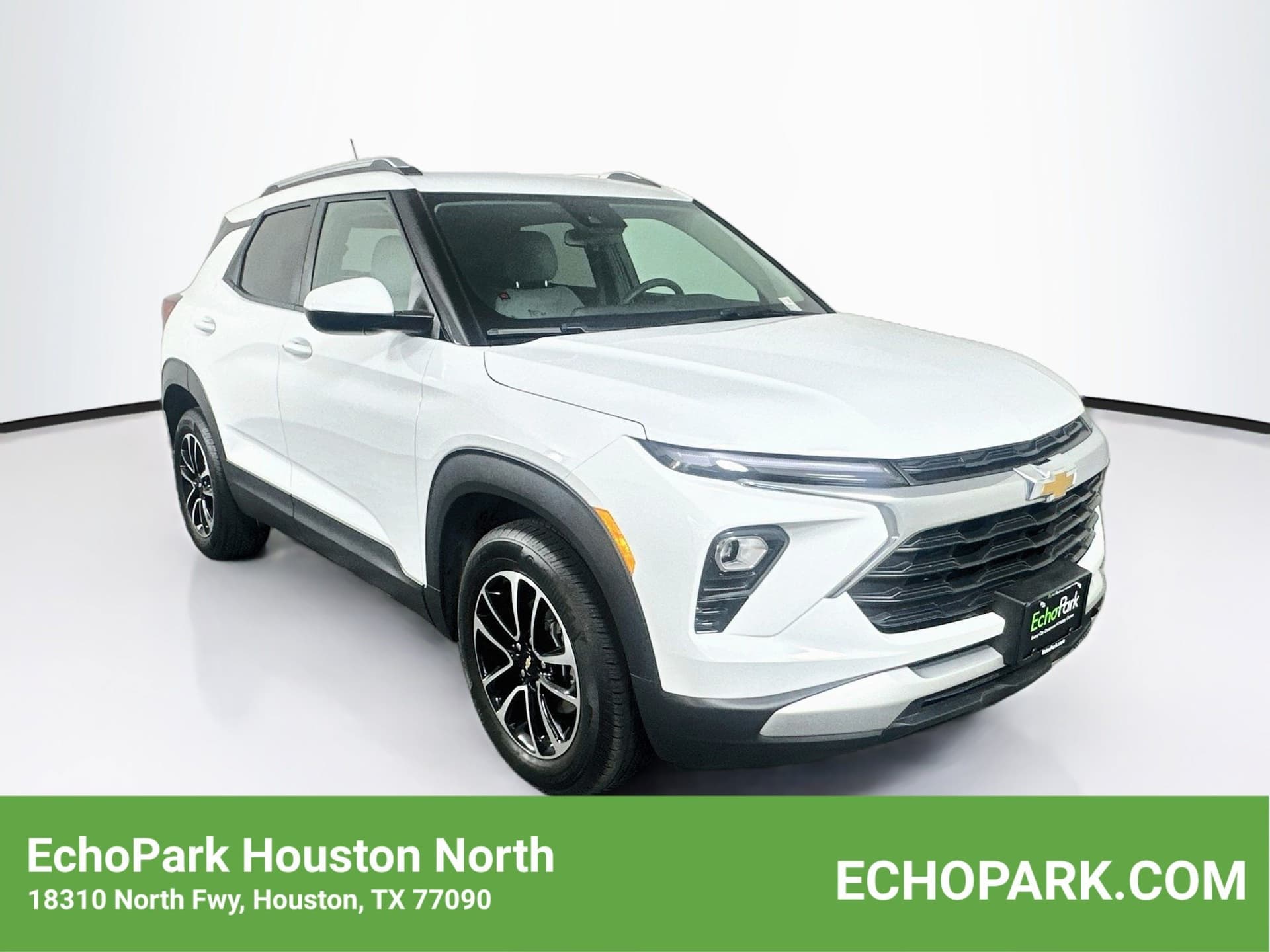 2025 Chevrolet Trailblazer LT — photo 1 of 28