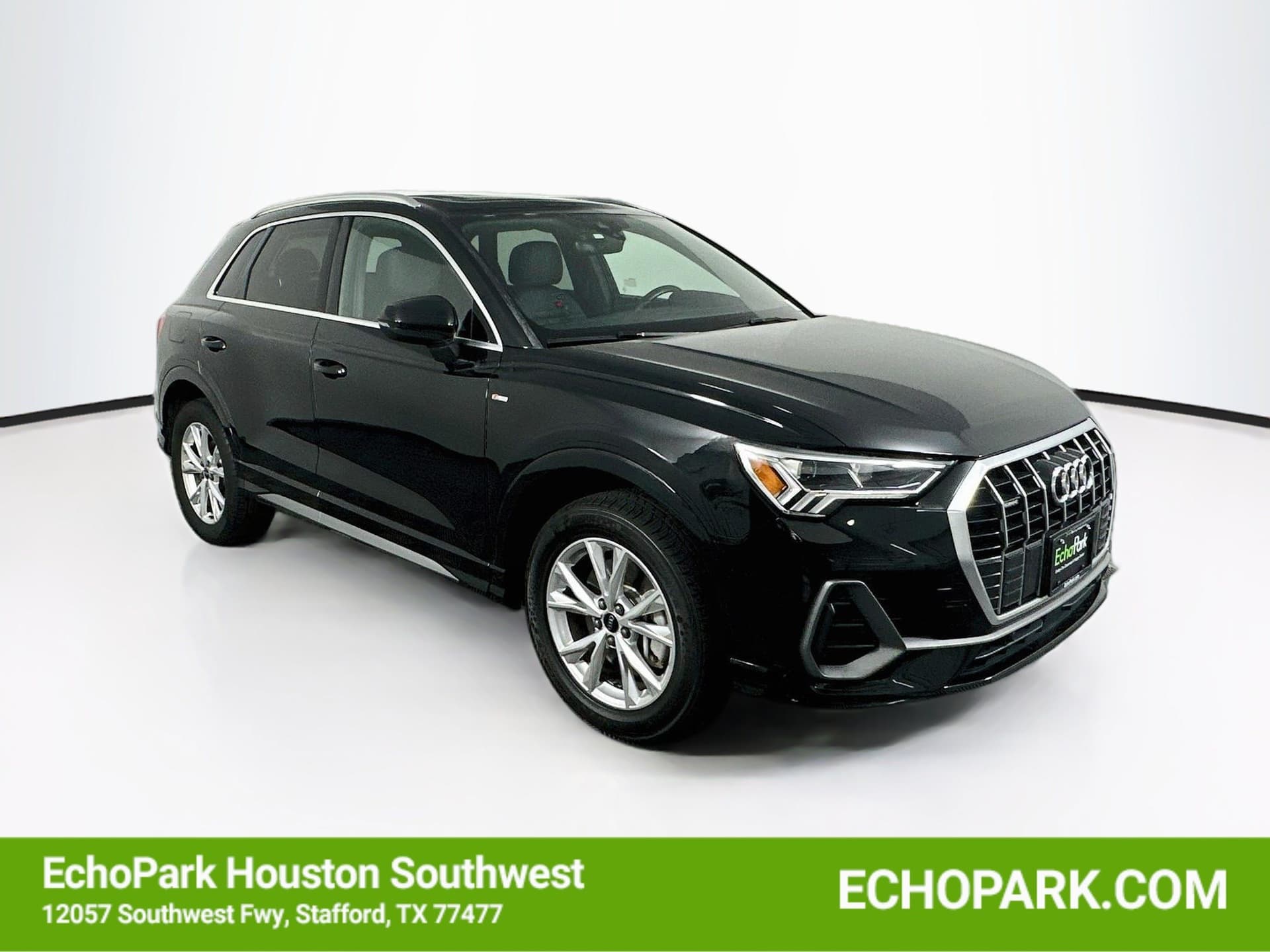 2025 Audi Q3 45 S line Premium — photo 1 of 31
