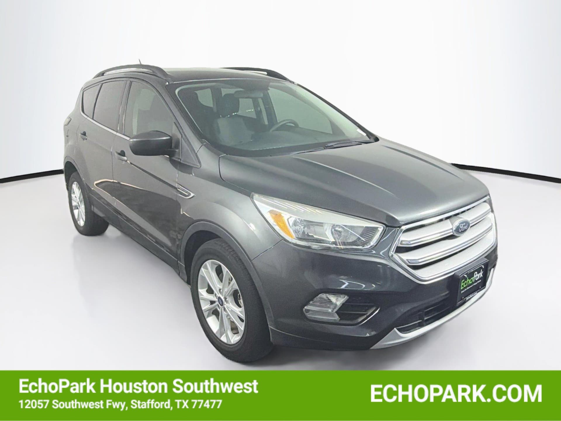 2018 Ford Escape SE — photo 1 of 30