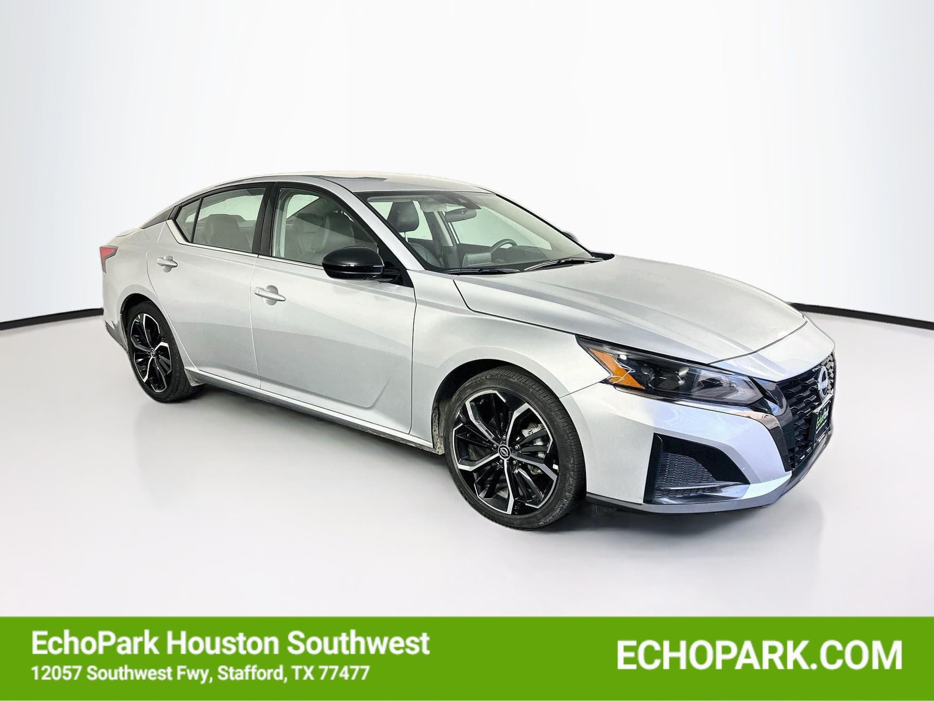 2025 Nissan Altima SR — photo 1 of 27