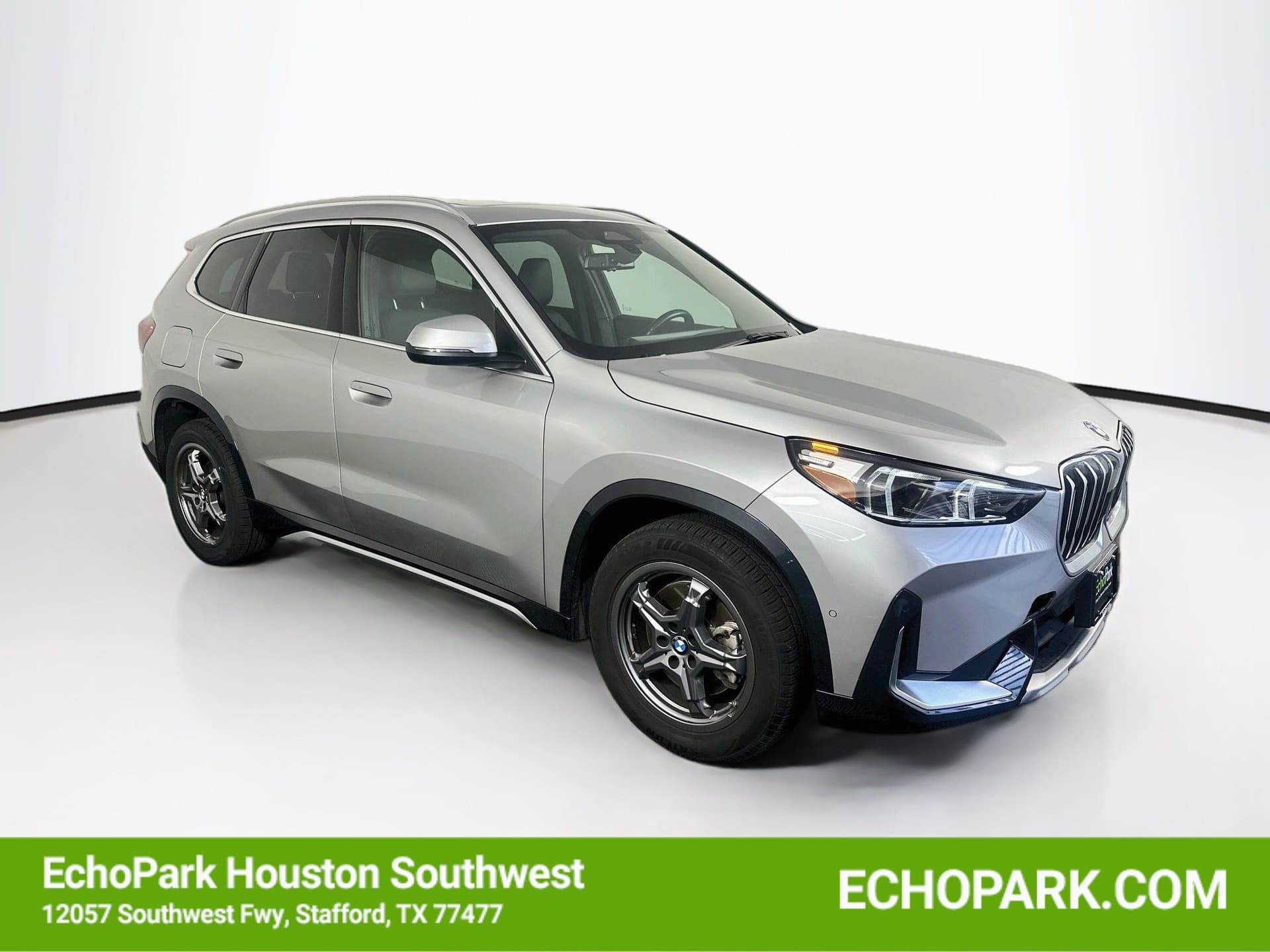 2025 BMW X1 xDrive28i — photo 1 of 29