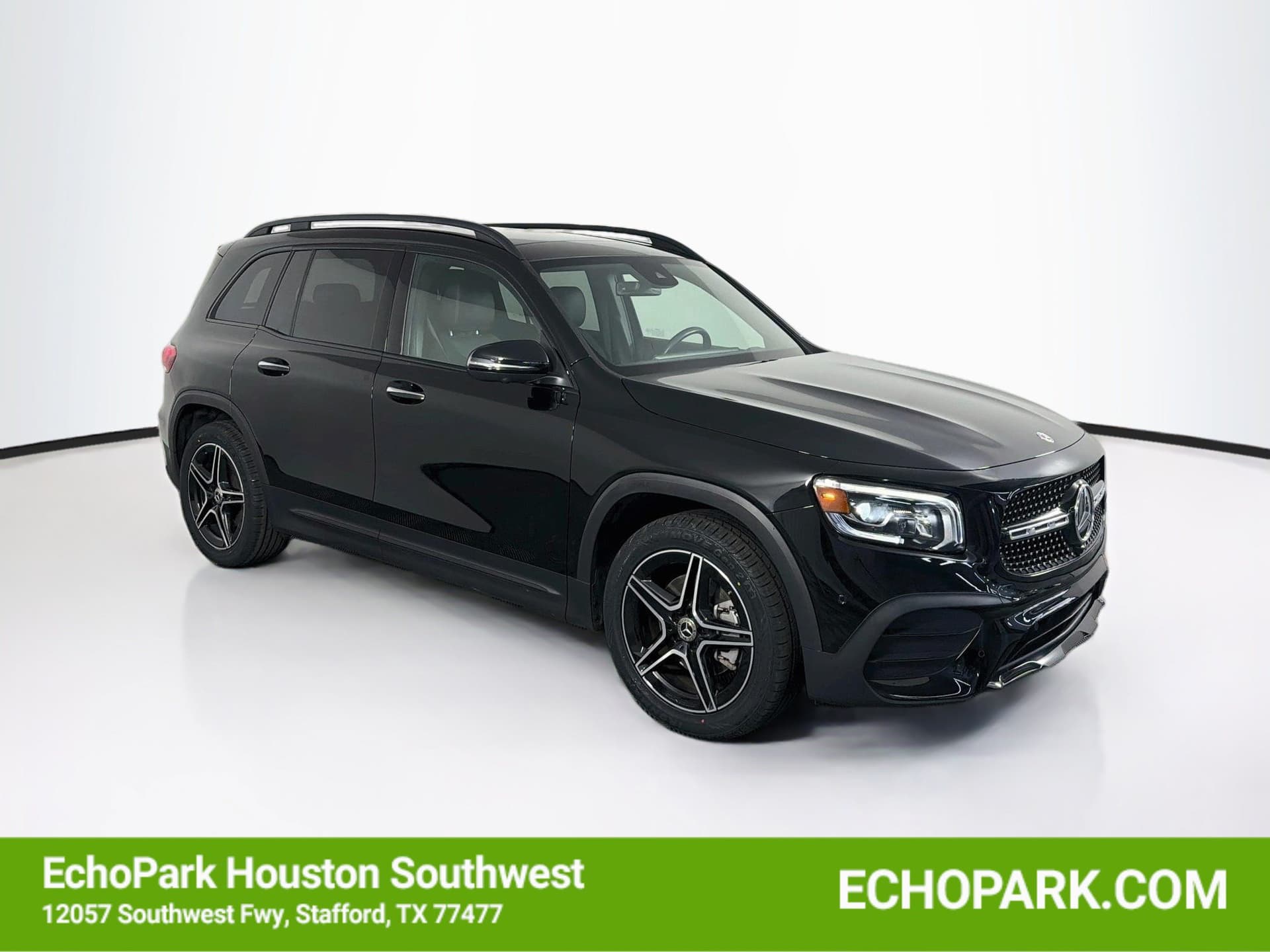2023 Mercedes-Benz GLB Base — photo 1 of 32