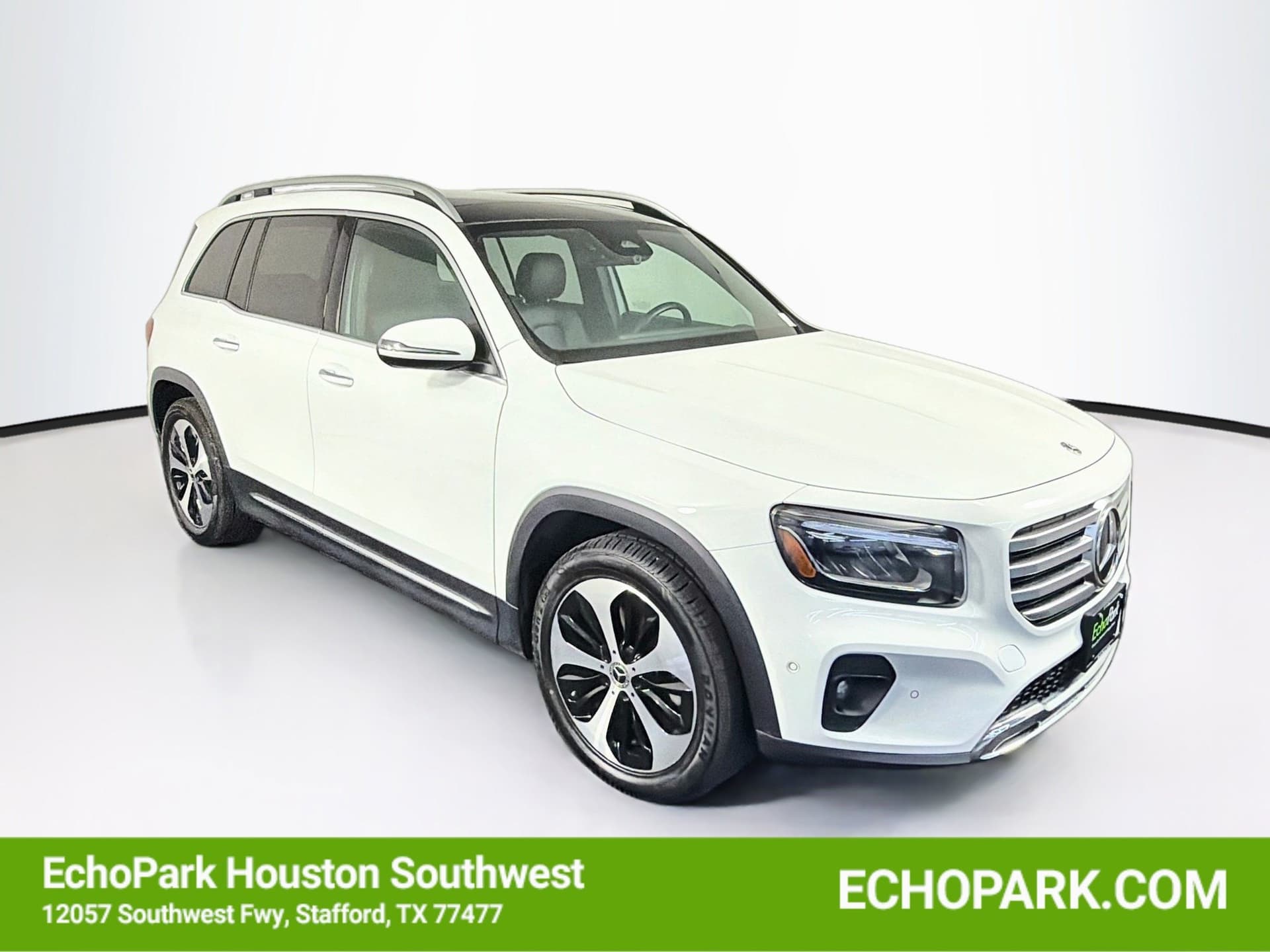 2025 Mercedes-Benz GLB GLB 250 — photo 1 of 33