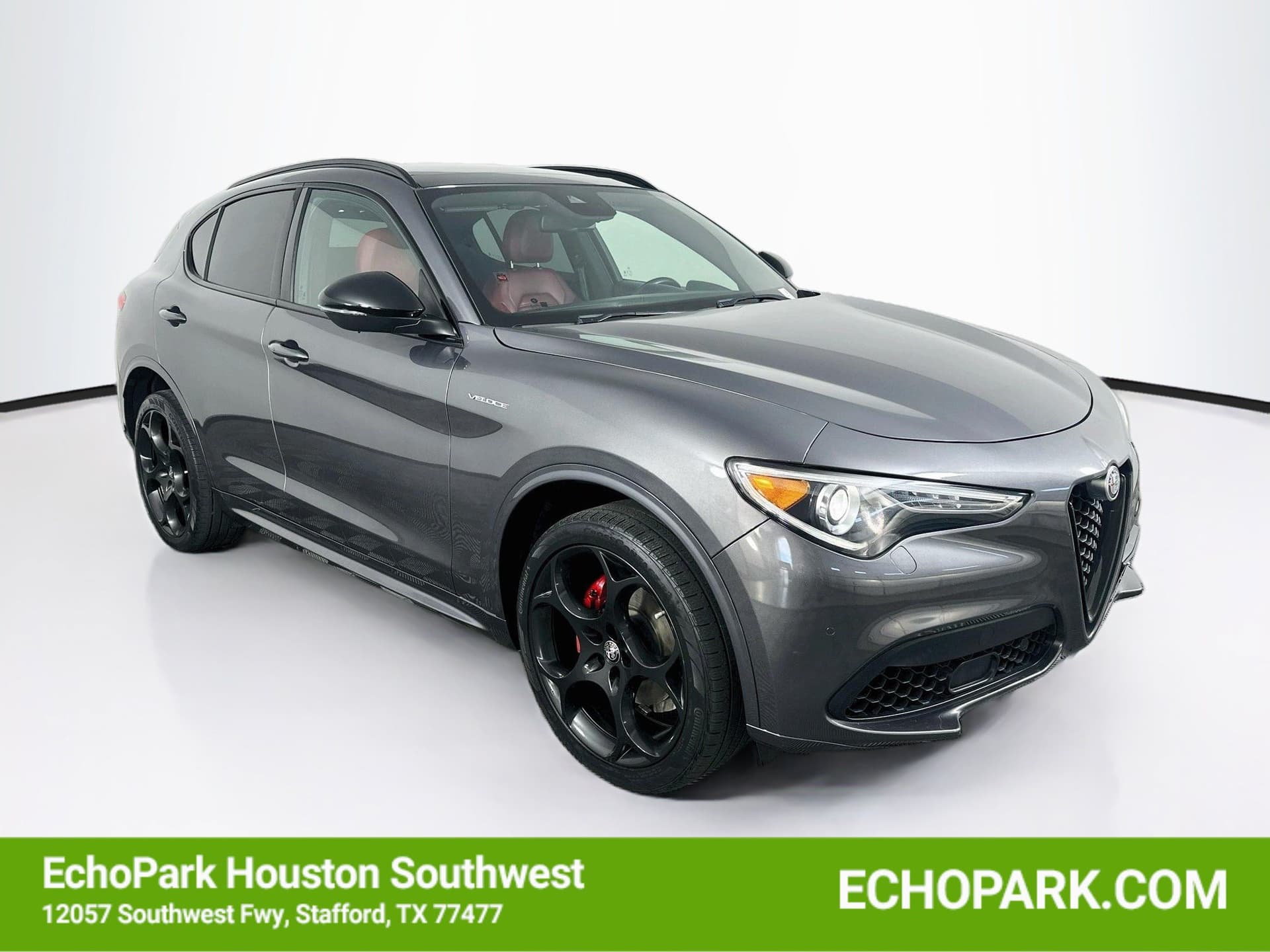 2023 Alfa Romeo Stelvio Ti — photo 1 of 33
