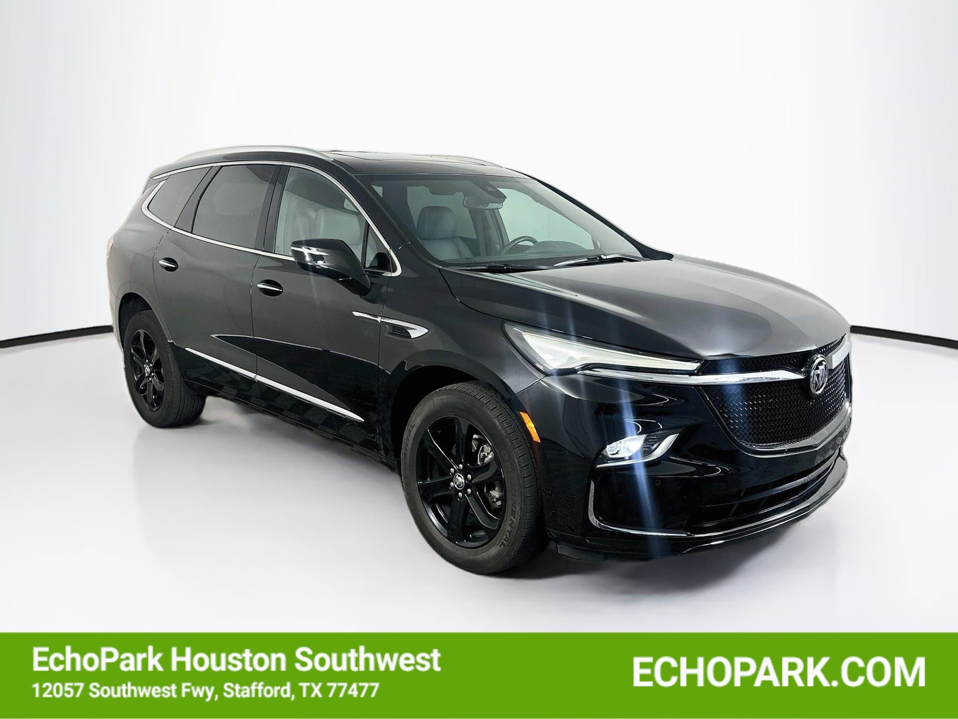 2023 Buick Enclave Essence — photo 1 of 34