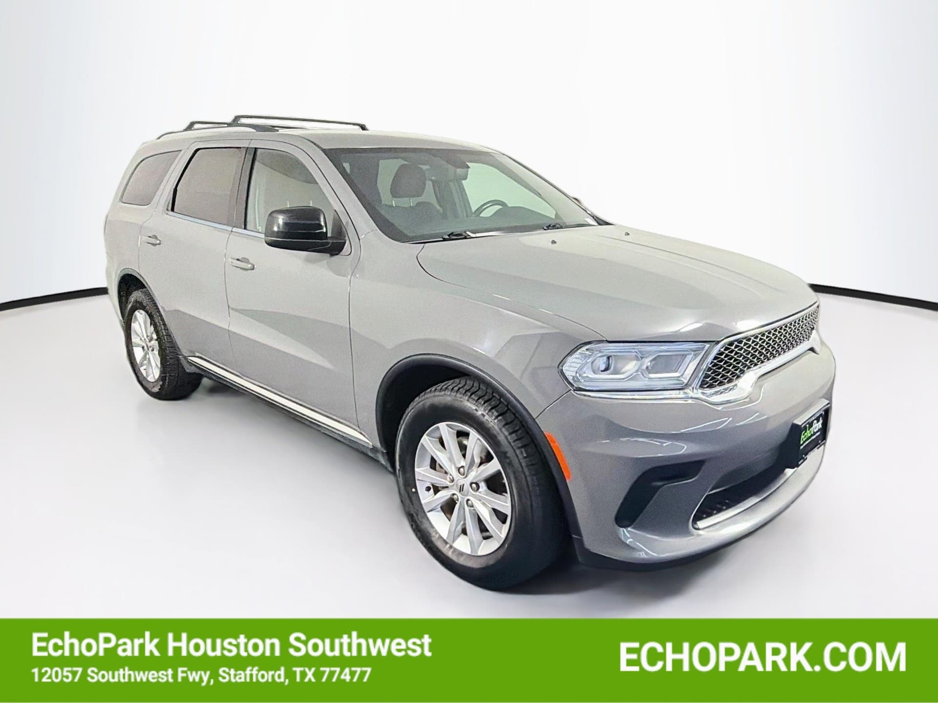 2023 Dodge Durango SXT — photo 1 of 31