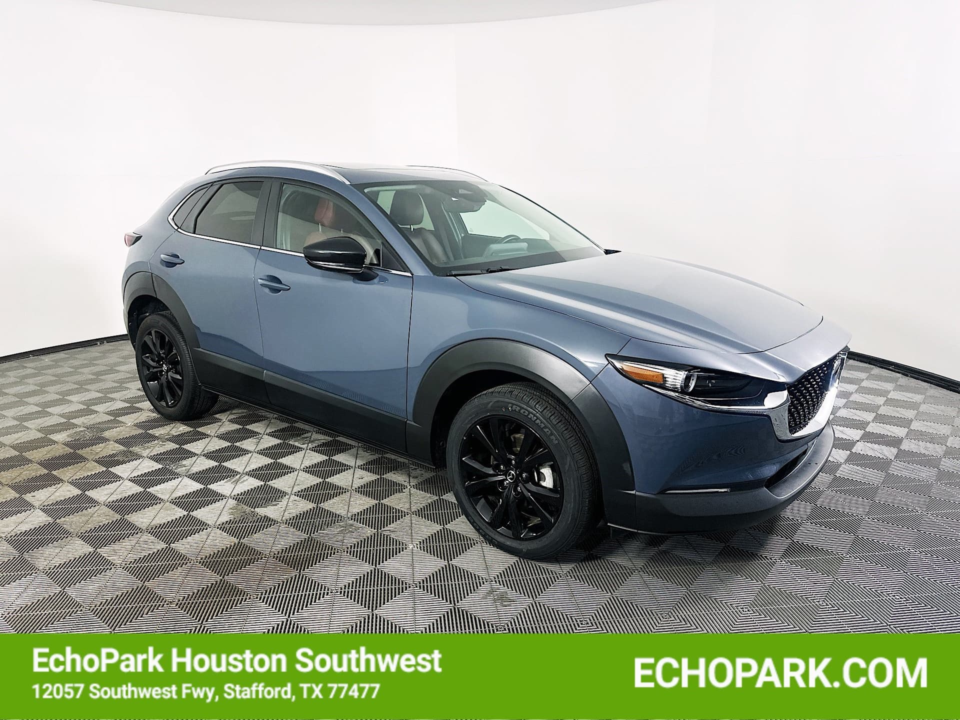 2025 Mazda CX-30 2.5 S Carbon Edition — photo 1 of 30