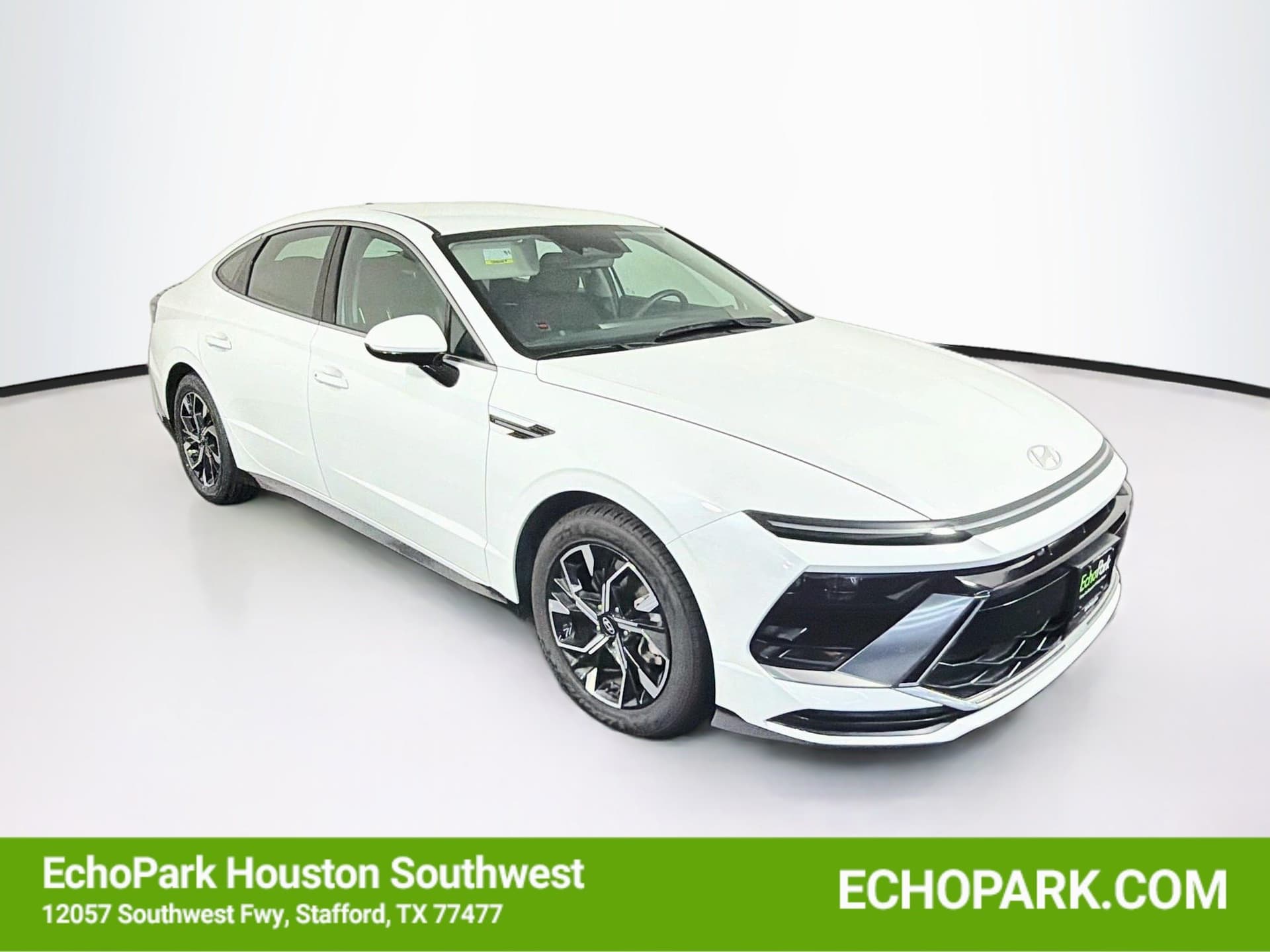 2025 Hyundai Sonata SEL — photo 1 of 30
