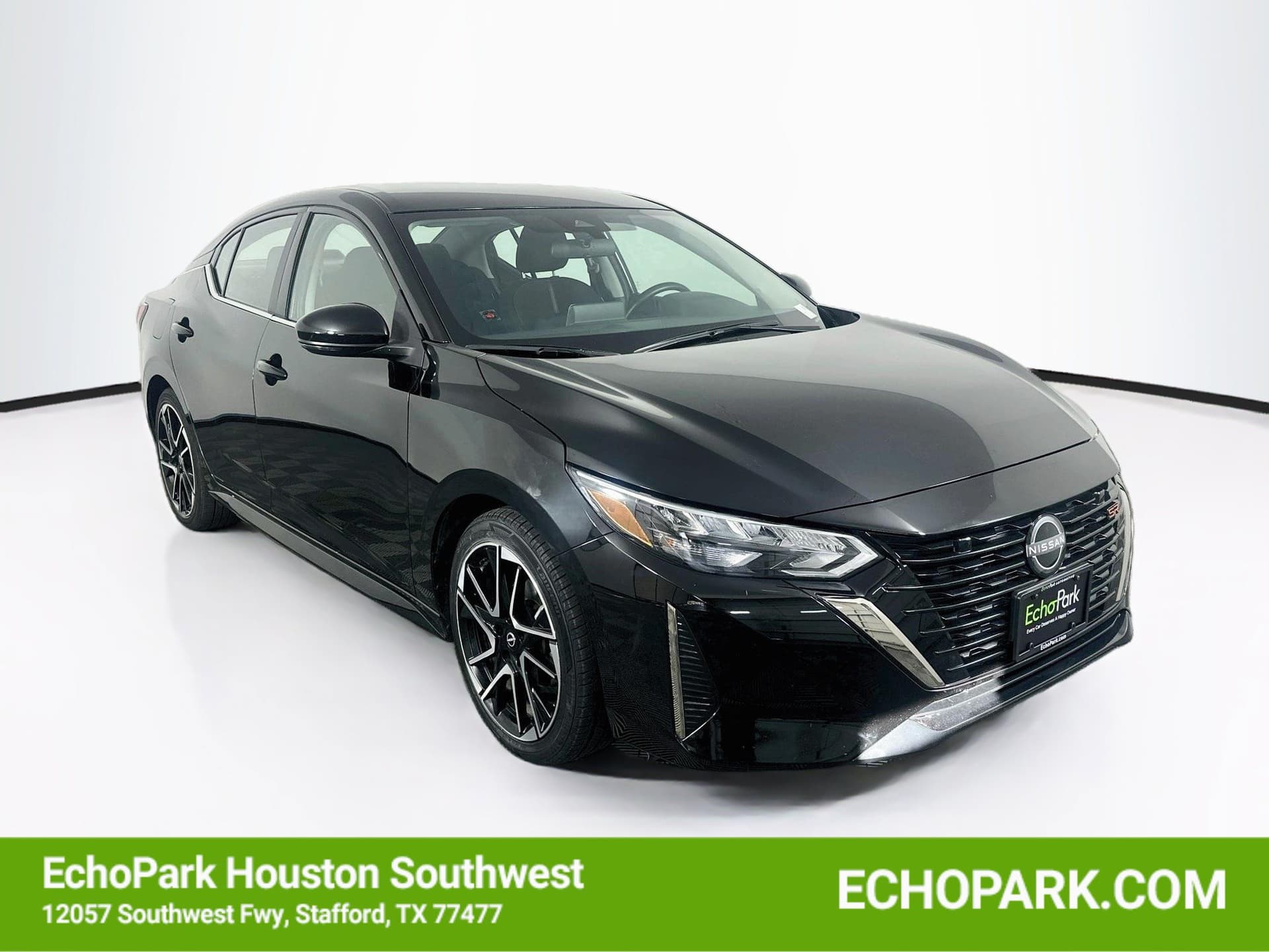 2025 Nissan Sentra SR — photo 1 of 28